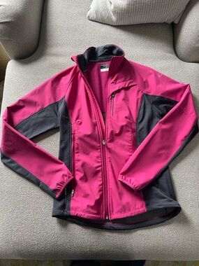 Icebreaker Merino GT Small Women’s Two-Tone Pink Softshell Jacket